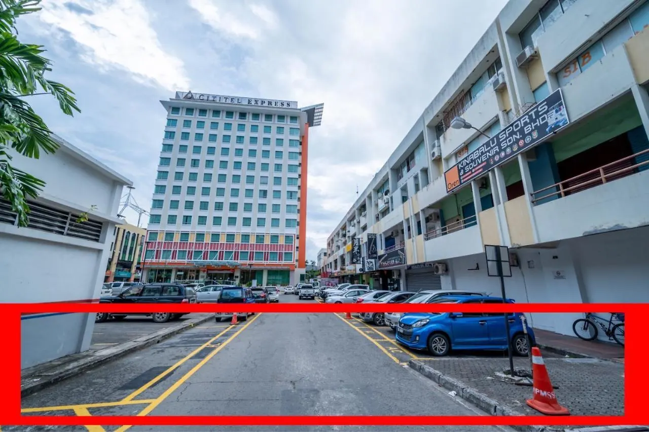 A Residence @ Between Hilton & Cititel Hotel Kota Kinabalu