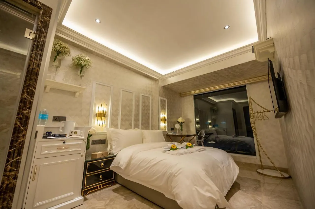 A Residence @ Between Hilton & Cititel Hotel 코타키나발루