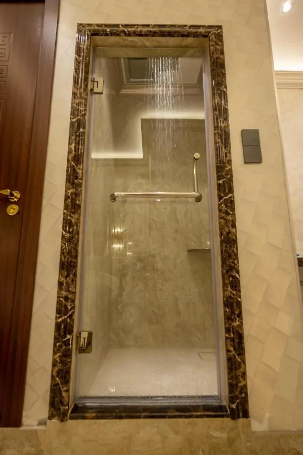 A Residence @ Between Hilton & Cititel Hotel 코타키나발루 4*,  말레이시아